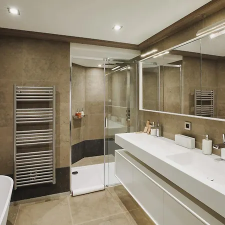 Saint-Andrews - 100 Meters To Eiffel Tower - Prime Spot *