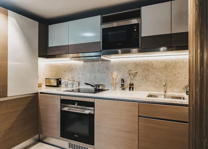 Saint-Andrews - 100 Meters To Eiffel Tower - Prime Spot Courdemanche (Sarthe)