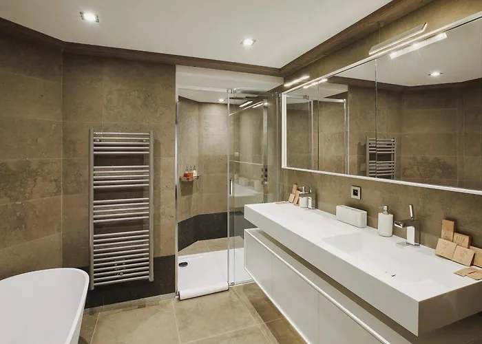 Saint-Andrews - 100 Meters To Eiffel Tower - Prime Spot *